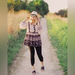 Caite & Kyla Floral Patchwork Blouse EUC size S